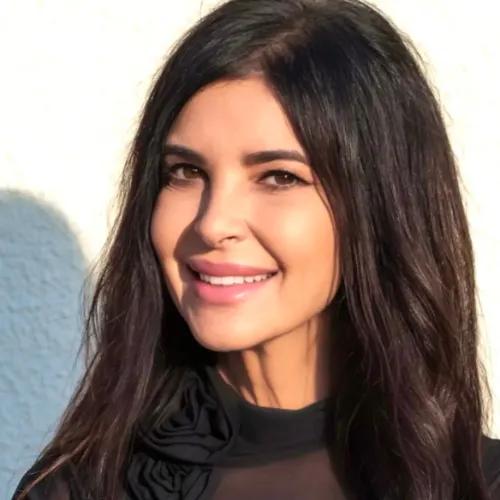 Anna Holt, Compass real estate advisor